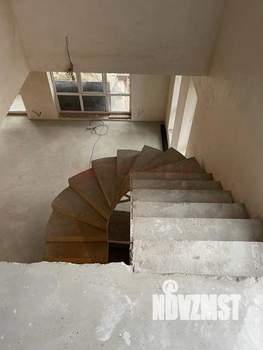 Дом 300м&sup2;, 2-этажный, участок 3 сот.  