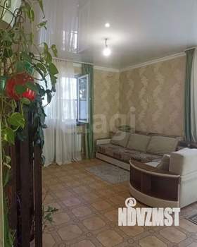 Дом 132м&sup2;, 2-этажный, участок 3 сот.  