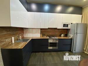 Дом 135м&sup2;, 2-этажный, участок 3 сот.  