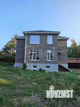 Дом 250м&sup2;, 2-этажный, участок 6 сот.  