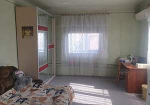 Дом 280м², 3-этажный, участок 6 сот.  