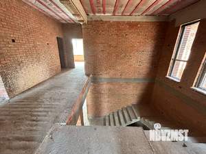 Дом 350м², 3-этажный, участок 6 сот.  