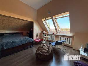 Дом 302м&sup2;, 3-этажный, участок 5 сот.  