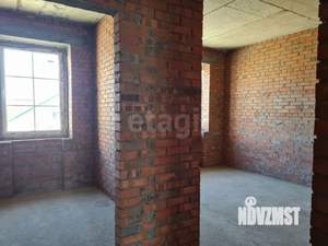 Дом 289м&sup2;, 2-этажный, участок 4 сот.  