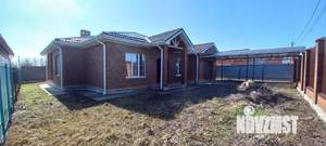 Дом 180м&sup2;, 1-этажный, участок 6 сот.  