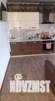 Дом 213м&sup2;, 3-этажный, участок 5 сот.  