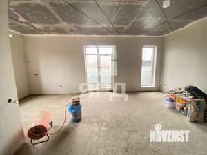 Дом 170м&sup2;, 2-этажный, участок 5 сот.  