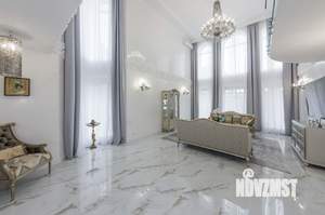 Дом 596м&sup2;, 2-этажный, участок 7 сот.  