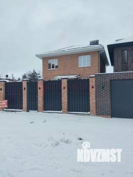 Дом 210м&sup2;, 2-этажный, участок 4 сот.  