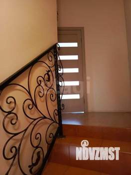 Дом 70м², 2-этажный, участок 1 сот.  