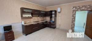 Дом 300м&sup2;, 2-этажный, участок 3 сот.  