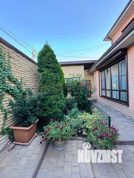 Дом 160м², 2-этажный, участок 3 сот.  