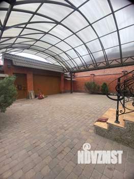 Дом 250м&sup2;, 4-этажный, участок 3 сот.  