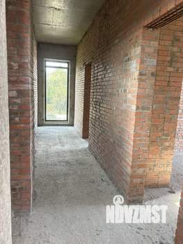 Дом 700м&sup2;, 4-этажный, участок 7 сот.  