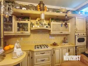 Дом 230м&sup2;, 3-этажный, участок 5 сот.  