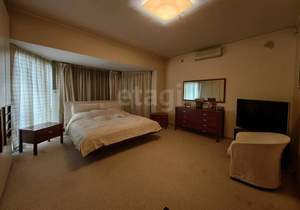 Дом 286м&sup2;, 2-этажный, участок 3 сот.  