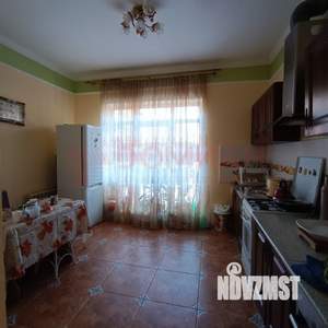 Дом 111м&sup2;, 2-этажный, участок 3 сот.  