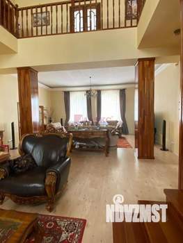 Дом 402м&sup2;, 3-этажный, участок 5 сот.  