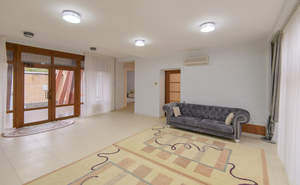 Дом 478м&sup2;, 2-этажный, участок 5 сот.  