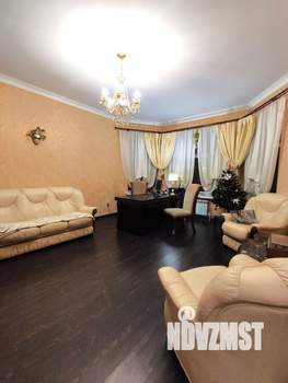 Дом 120м&sup2;, 2-этажный, участок 4 сот.  