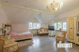 Дом 540м², 3-этажный, участок 6 сот.  