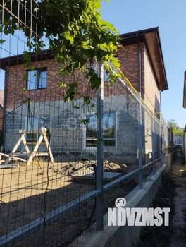 Дом 220м&sup2;, 2-этажный, участок 6 сот.  