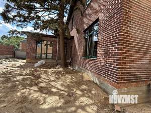 Дом 200м&sup2;, 2-этажный, участок 4 сот.  