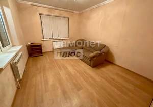 Дом 150м&sup2;, 2-этажный, участок 4 сот.  