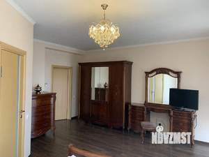 Дом 387м², 2-этажный, участок 5 сот.  