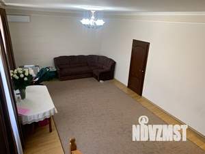 Дом 165м&sup2;, 2-этажный, участок 3 сот.  