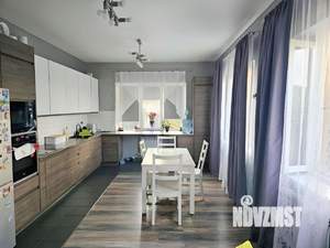 Дом 231м&sup2;, 2-этажный, участок 5 сот.  