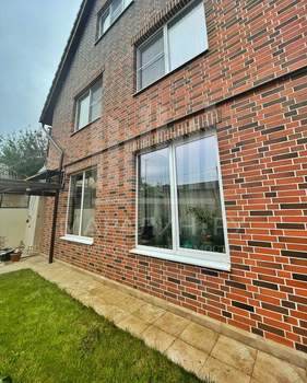 Дом 222м&sup2;, 2-этажный, участок 3 сот.  