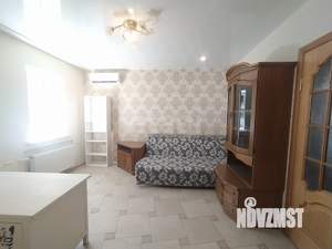 Дом 100м&sup2;, 2-этажный, участок 6 сот.  