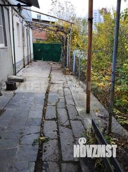 Дом 142м&sup2;, 2-этажный, участок 3 сот.  