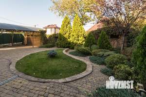 Дом 300м², 2-этажный, участок 8 сот.  