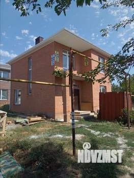 Дом 135м&sup2;, 2-этажный, участок 3 сот.  