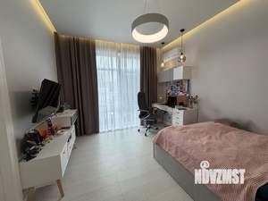 Дом 193м&sup2;, 3-этажный, участок 4 сот.  