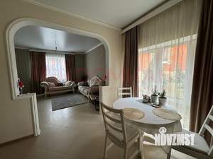 Дом 127м&sup2;, 2-этажный, участок 4 сот.  