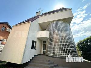 Дом 400м&sup2;, 4-этажный, участок 6 сот.  