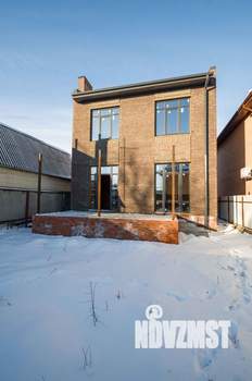 Дом 135м&sup2;, 2-этажный, участок 3 сот.  