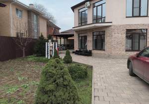 Дом 300м&sup2;, 2-этажный, участок 6 сот.  