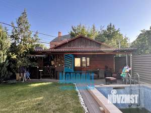 Дом 220м&sup2;, 2-этажный, участок 7 сот.  