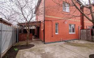 Дом 80м&sup2;, 2-этажный, участок 2 сот.  