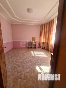 Дом 313м&sup2;, 2-этажный, участок 6 сот.  