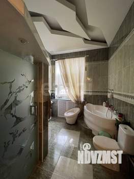 Дом 312м², 3-этажный, участок 4 сот.  