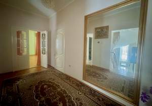 Дом 600м&sup2;, 4-этажный, участок 4 сот.  