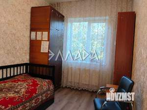 Дом 80м&sup2;, 2-этажный, участок 3 сот.  