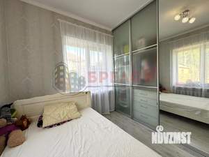 Дом 300м&sup2;, 2-этажный, участок 6 сот.  