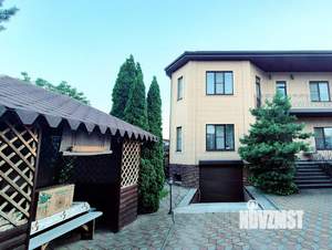 Дом 490м&sup2;, 3-этажный, участок 6 сот.  