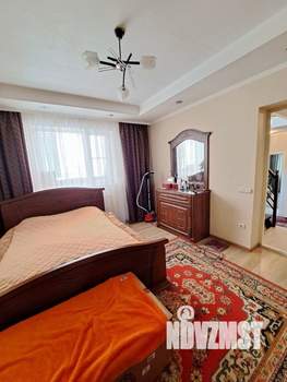 Дом 136м&sup2;, 2-этажный, участок 4 сот.  